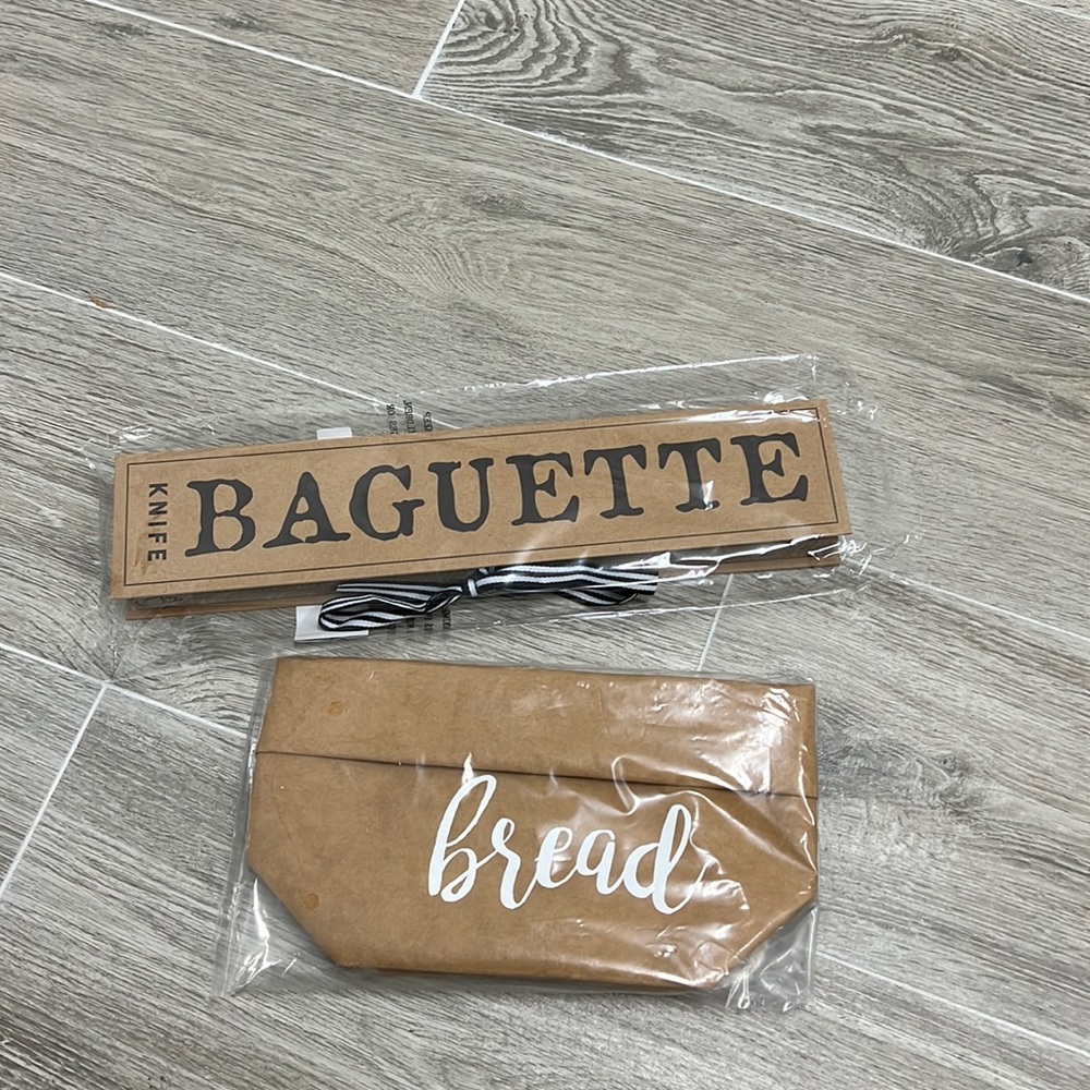NWT Baguette Knife and Washable Paper Bread Basket - Picture 2 of 7